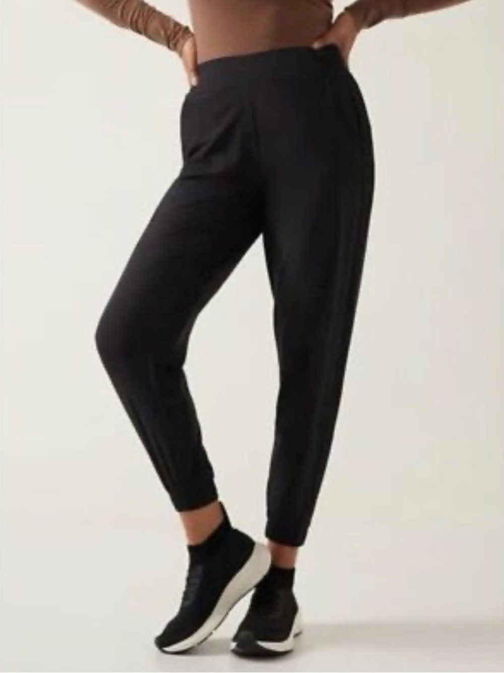 Athleta Brooklyn Jogger in black size 12 women’s - Picture 2 of 10
